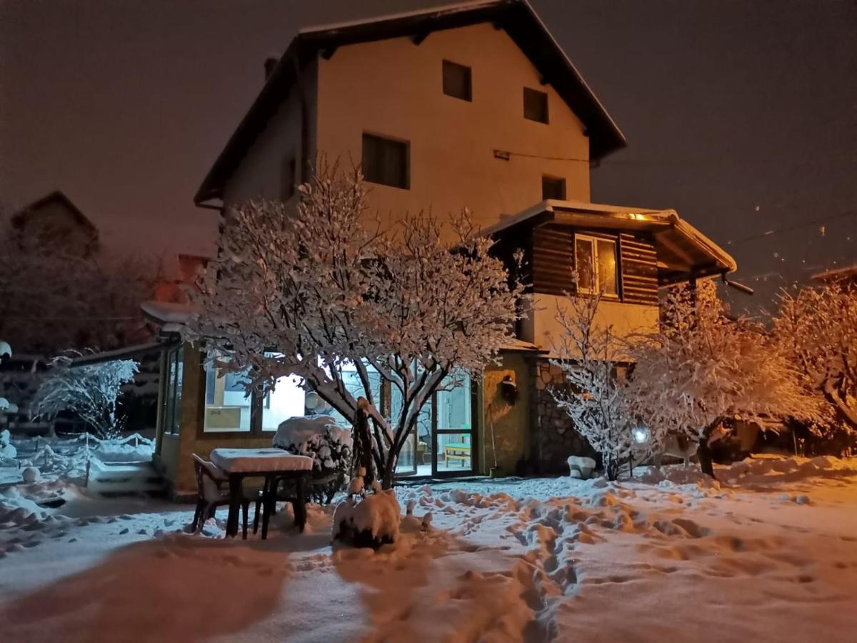 Zoso Home Buşteni Exterior foto